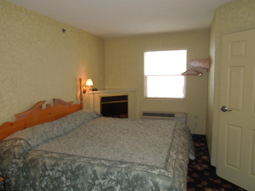 Ourguest Inn And Suites Catawba Island Port Clinton Rom bilde